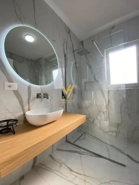 Tirane, jepet me qera zyre Kati 7, 130 m² 2.000 € (BLLOK)