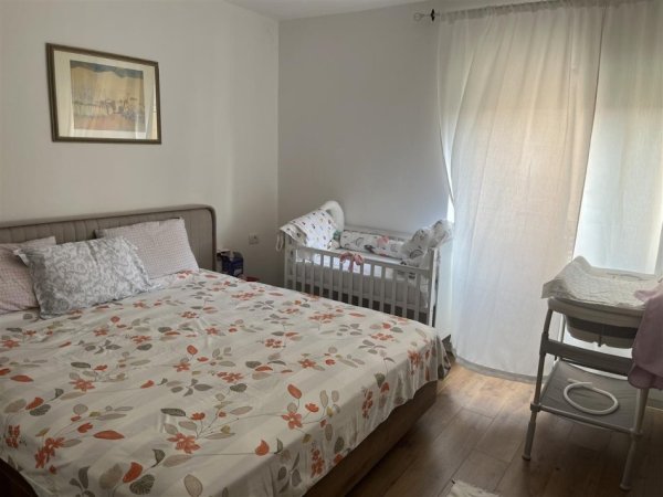 Tirane, shitet apartament 2+1 Kati 3, 81 m² 155.000 € (BULEVARDI BAJRAM CURRI, PRANE ECO MARKET)