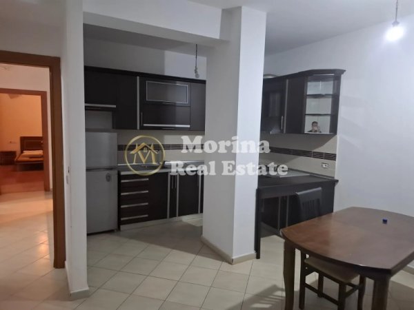 Tirane, jepet me qera apartament 2+1 Kati 2, 100 m² 600 € (Kristal Center)
