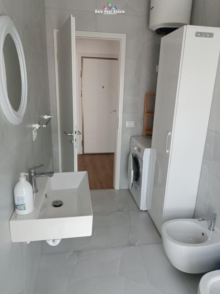 Tirane, jepet me qera apartament 2+1+Ballkon Kati 7, 75 m² 450 € (Ali Demi, Kompleksi Kaimi)