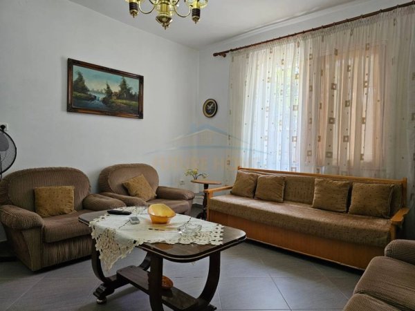 Tirane, jepet me qera shtepi 2+1 Kati 0, 1.200 € 