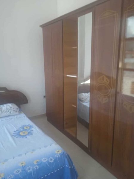 Tirane, jepet me qera apartament 1+1+Ballkon Kati 6, 85 m² 280 € (Prane Thesarit te shtetit)