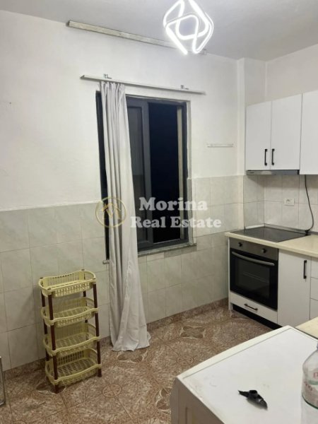 Tirane, jepet me qera apartament 1+1 Kati 8, 60 m² 350 € (Pallati me Shigjeta)