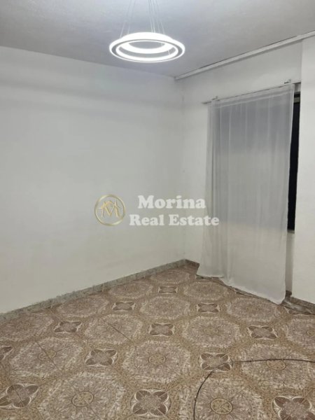 Tirane, jepet me qera apartament 1+1 Kati 8, 60 m² 350 € (Pallati me Shigjeta)