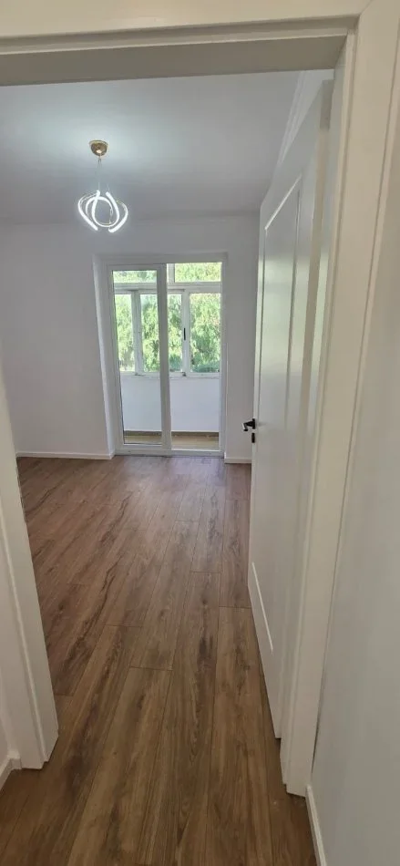 Tirane, shitet 1+1+Ballkon Kati 3, 42 m² 135.000 € (Myslym Shyri)