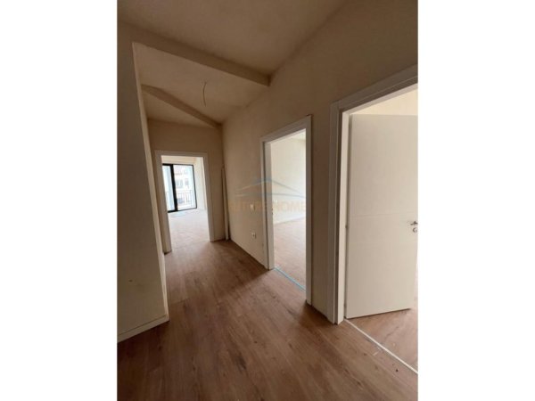 0683487469 Tirane, shitet apartament 2+1 Kati 7, 114 m² 154.035 € (Rruga Sokrat Miho , URBAN GATE)