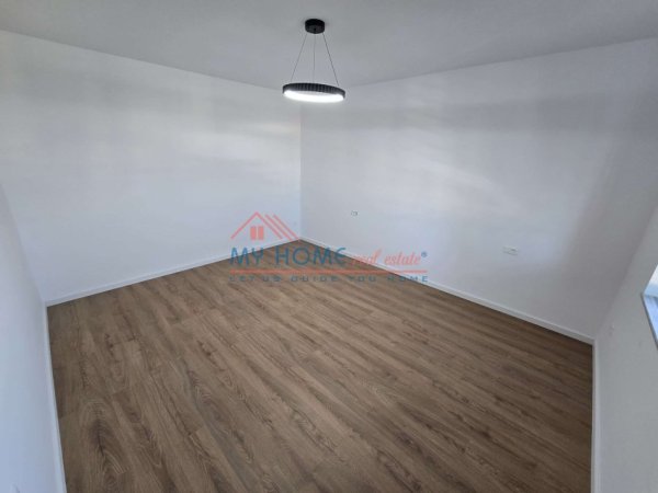 Tirane, shitet apartament 2+1+Ballkon Kati 6, 84 m² 215.000 € (21 Dhjetori)