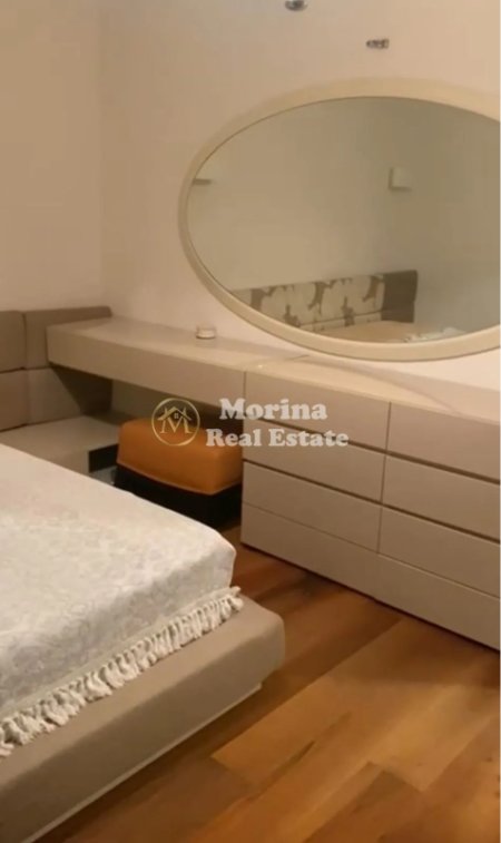 Tirane, jepet me qera apartament 2+1 Kati 2, 80 m² 800 € (Shkolla e Kuqe)