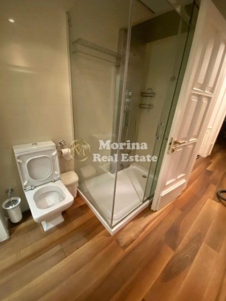Tirane, jepet me qera apartament 2+1 Kati 2, 80 m² 800 € (Shkolla e Kuqe)