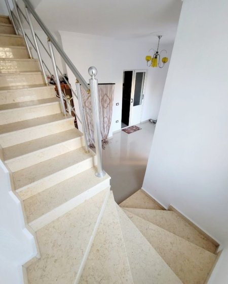 Kavaje, shitet Vile 3+1+Aneks+Ballkon Kati 2, 193 m² 190.000 € (Kavaje,Shetitorja" Taulantia")