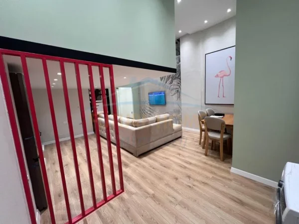 Tirane, shitet apartament Dublex Kati 1, 45 m² 115.000 € (PALLLATI ME SHIGJETA)