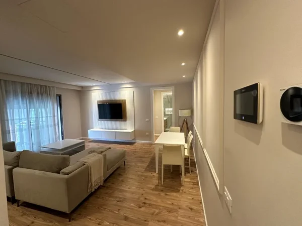 Tirane, shitet apartament 1+1+Ballkon Kati 6, 72 m² 210.000 € 