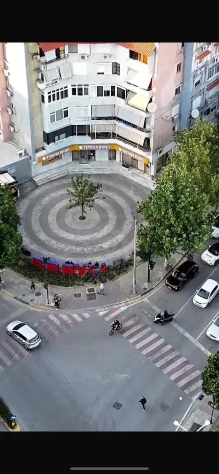 Tirane, shitet apartament 1+1 Kati 2, 58 m² 110.000 € (Brryli)