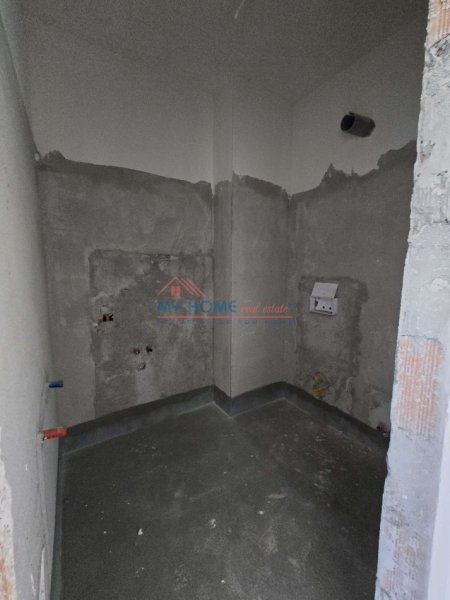 Tirane, shitet apartament 2+1+Ballkon Kati 2, 105 m² 252.000 € (Bulevardi Gjergje Fishta)
