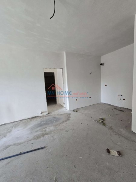 Tirane, shitet apartament 2+1+Ballkon Kati 2, 105 m² 252.000 € (Bulevardi Gjergje Fishta)