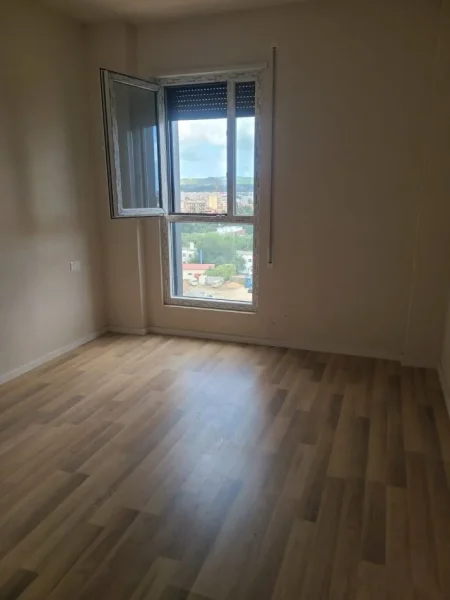 Tirane, jepet me qera apartament 1+1 Kati 8, 70 m² 450 € 