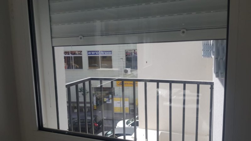 Tirane, jepet me qera apartament 1+1 Kati 2, 60 m² 600 € (Rruga komuna e parisit)