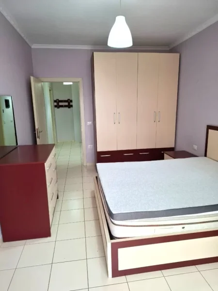 Tirane, jepet me qera apartament 1+1 Kati 3, 70 m² 400 € (JEPET ME QERA SUPER APARTAMENT 1+1 NE ASTIR (MBRAPA OZON))