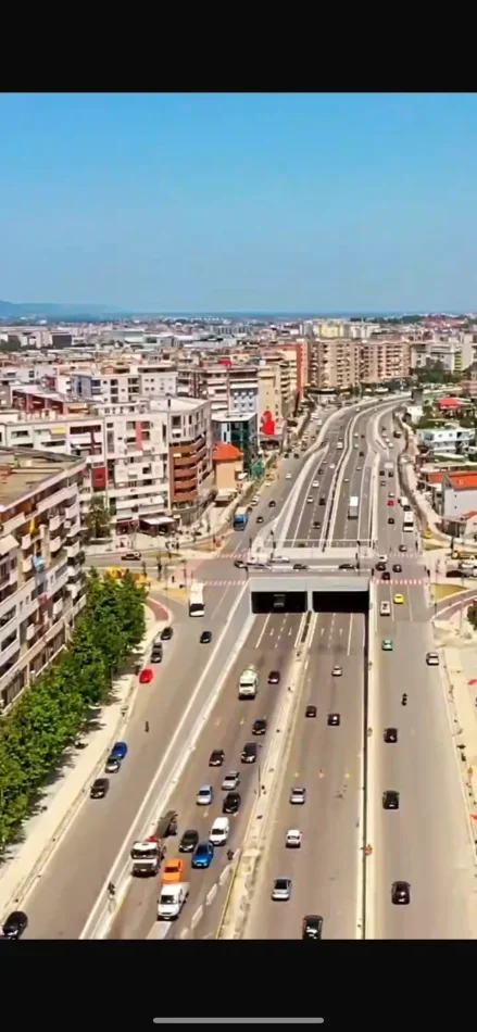 Tirane, shitet apartament 2+1 Kati 6, 84 m² 140.001 € (Unaza e Re)