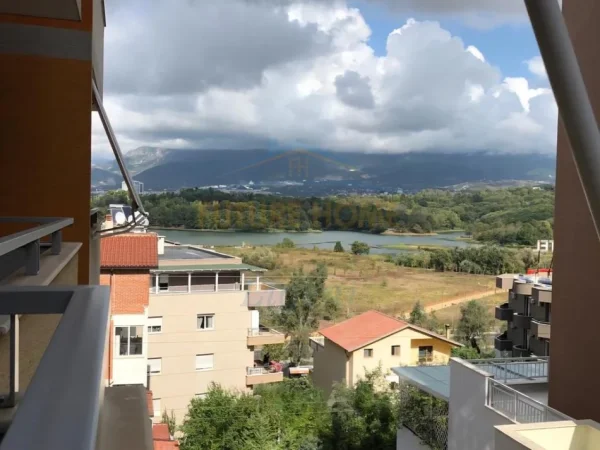 Tirane, jepet me qera apartament 2+1 Kati 3, 109 m² 950 €  LI54941