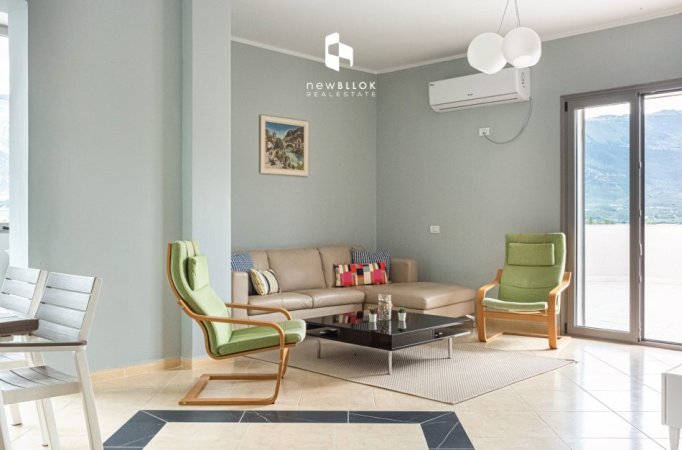 Shitet Penthouse GJIGAND (Si Vilë) : 3+1+2wc & Verandë (250m2) +Taracë (198800 €) 120m2 | ( 15 min nga Green Coast 🌊) 📍Rradhimë – Me Pamje nga Deti