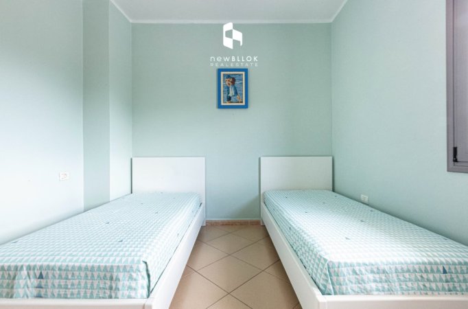 Shitet Penthouse GJIGAND (Si Vilë) : 3+1+2wc & Verandë (250m2) +Taracë (198800 €) 120m2 | ( 15 min nga Green Coast 🌊) 📍Rradhimë – Me Pamje nga Deti