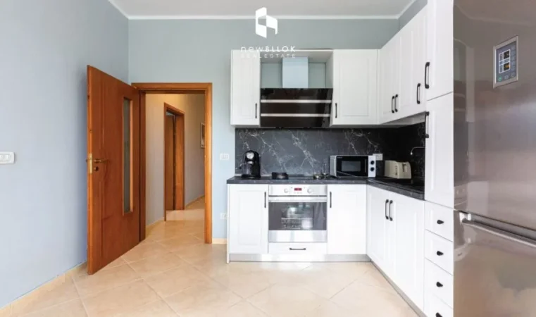 Shitet Penthouse GJIGAND (Si Vilë)  :   3+1+2wc & Verandë (250m2)  +Taracë (198800 €) 120m2 | ( 15 min nga Green Coast 🌊) 📍Rradhimë – Me Pamje nga Deti