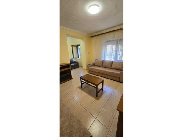 Tirane, shitet apartament 2+1 Kati 1, 98 m² 195.000 € 