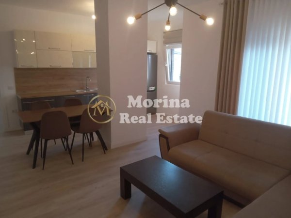 Tirane, jepet me qera apartament 2+1 Kati 2, 105 m² 700 € (Xhamlliku)