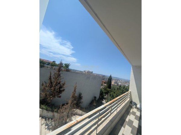 Tirane, shitet apartament 1+1 Kati 1, 63 m² 75.000 € (Fresk)