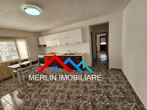 Tirane, jepet me qera apartament 2+1+Ballkon Kati 4, 93 m² 560 € (SHESHI WILLSON)