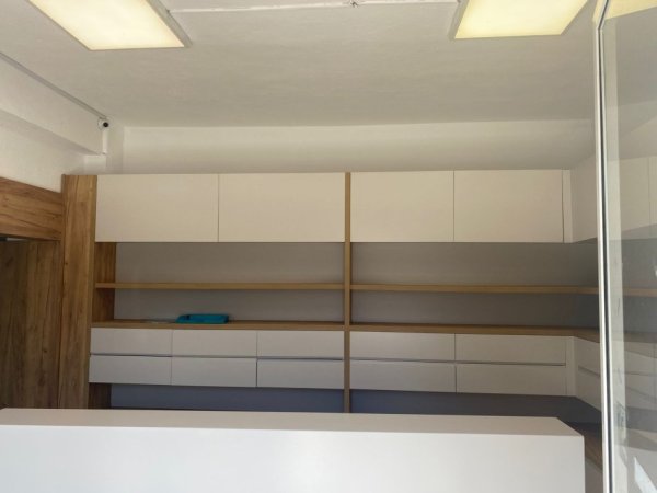 Tirane, jepet me qera ambjent biznesi Kati 0, 40 m² 500 € (rruga e Dibres tek QSUT Tirane)