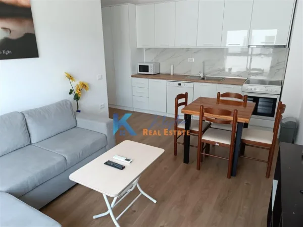 Tirane, jap me qera apartament 2+1+Ballkon Kati 7, 72 m² (Kompleksi Kaimi, Ali Dem)