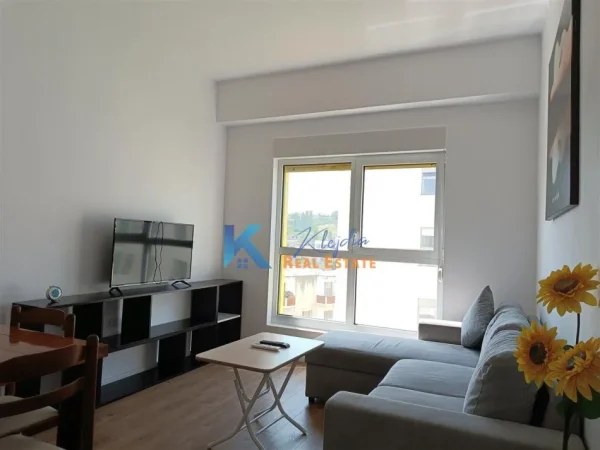 Tirane, jap me qera apartament 2+1+Ballkon Kati 7, 72 m² (Kompleksi Kaimi, Ali Dem)