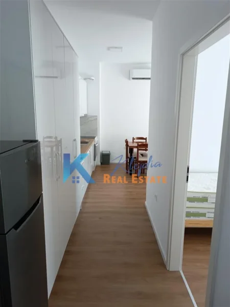 Tirane, jap me qera apartament 2+1+Ballkon Kati 7, 72 m² (Kompleksi Kaimi, Ali Dem)