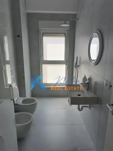 Tirane, jap me qera apartament 2+1+Ballkon Kati 7, 72 m² (Kompleksi Kaimi, Ali Dem)