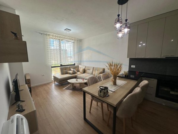Tirane, jepet me qera apartament 1+1 Kati 3, 60 m² 530 € (Bulevardi i Ri)