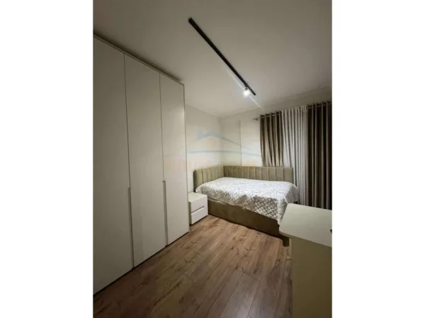 Tirane, shitet apartament 2+1 Kati 2, 120 m² (KODRA E DIELLIT)