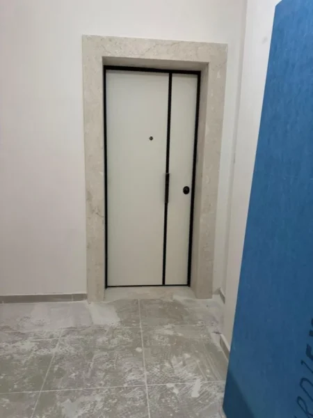 SHITET APARTAMENT  2+1+2  RRUGA ELBASANIT 160.000 €