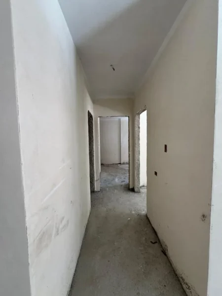 SHITET APARTAMENT  2+1+2  RRUGA ELBASANIT 160.000 €