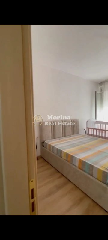 Tirane, jepet me qera apartament 2+1 Kati 6, 110 m² 450 € (Kinostudio)