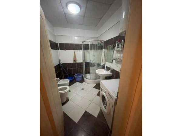 Tirane, shitet apartament 2+1 Kati 6, 116 m² 260.000 € (Park)