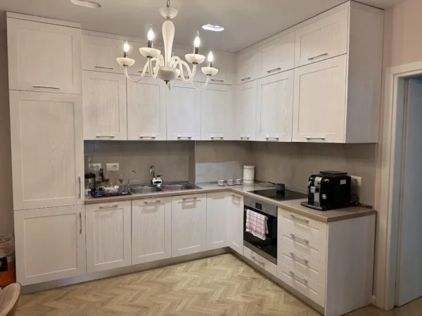 Tirane, shitet apartament 2+1+Ballkon Kati 1, 154 m² 260.000 €