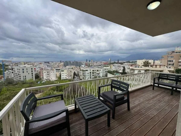 Tirane, jepet me qera apartament 2+1+Ballkon Kati 3, 100 m² 950 € (RRUGA PETI LIQENI I THATE)