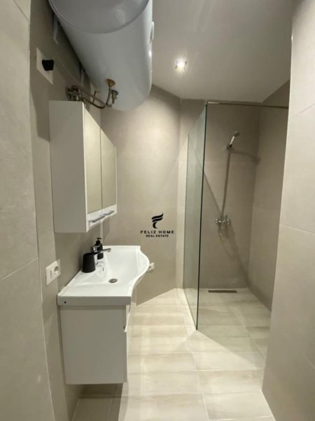 Tirane, jepet me qera apartament 1+1+Ballkon Kati 2, 60 m² 500 € (21 DHJETORI)