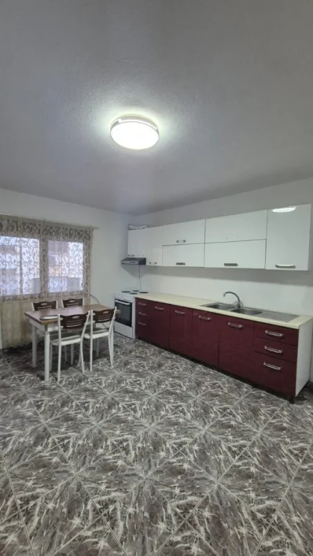 Tirane, jepet me qera apartament 2+1 Kati 4, 80 m² 550 € (rruga e elbasanit)