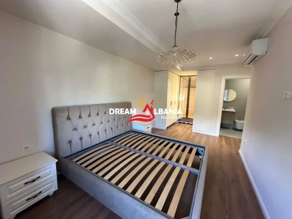 Tirane, shitet apartament 3+1 Kati 4, 134 m² 300.000 € (tek Residenca Kodra e Diellit 2 prane British High School)