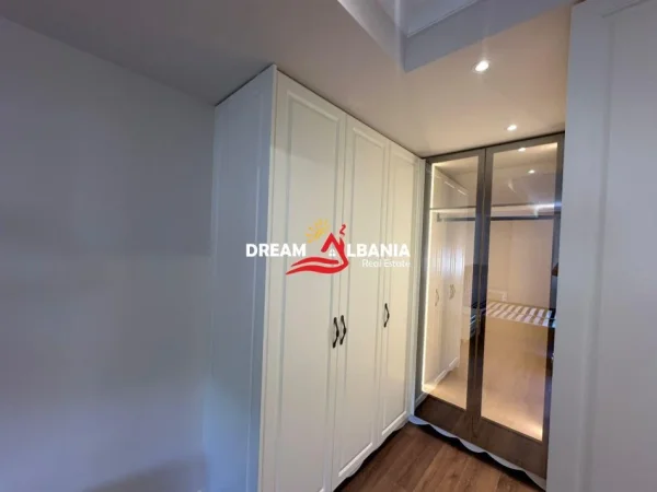 Tirane, shitet apartament 3+1 Kati 4, 134 m² 300.000 € (tek Residenca Kodra e Diellit 2 prane British High School)