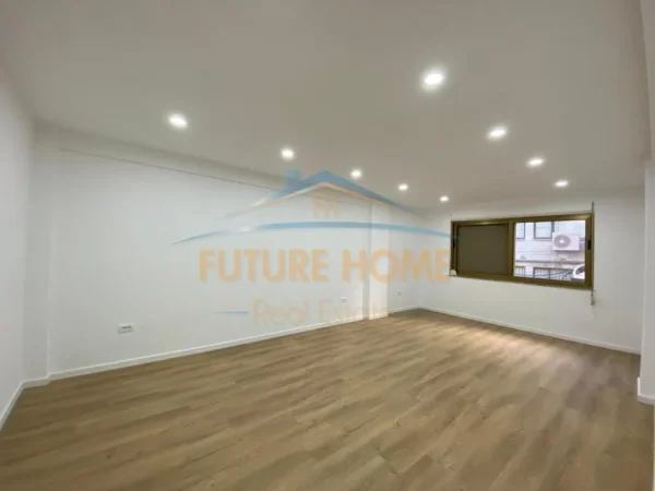 0683487469 Tirane, jepet me qera zyre Kati 1, 125 m² 1.200 € (BLLOK , Prane LSI)