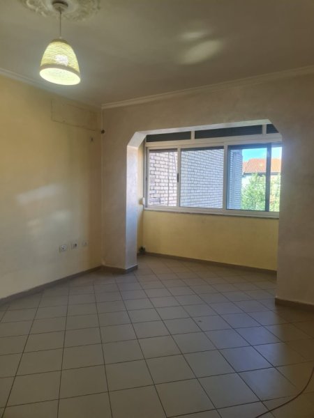 Tirane, shitet apartament 1+1+Aneks+Ballkon Kati 3, 53 m² 110.000 € 